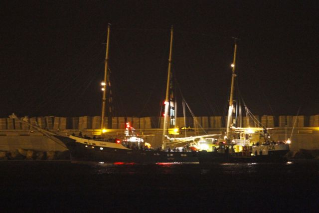 Επιστρέφουν οι πέντε Έλληνες του πλοίου Estelle